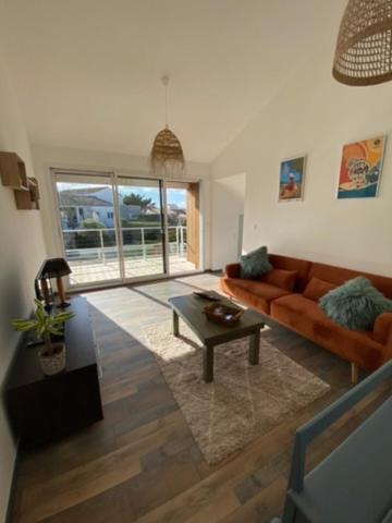 Charmante Maison, Terrasse Vue Mer 莱萨布勒-多洛讷 外观 照片