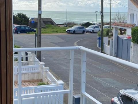 Charmante Maison, Terrasse Vue Mer 莱萨布勒-多洛讷 外观 照片